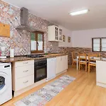 La Casa De Mamasita
