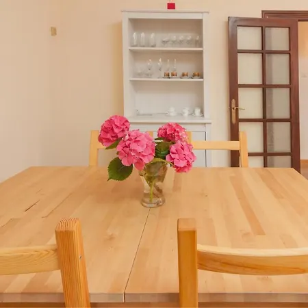 La Casa De Mamasita * Queveda