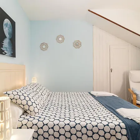 La Casa De Mamasita Nyaraló Queveda